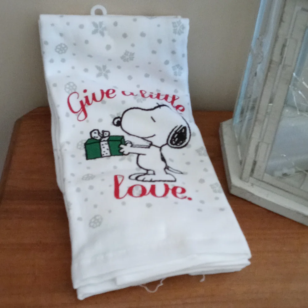 Snoopy kitchen towels